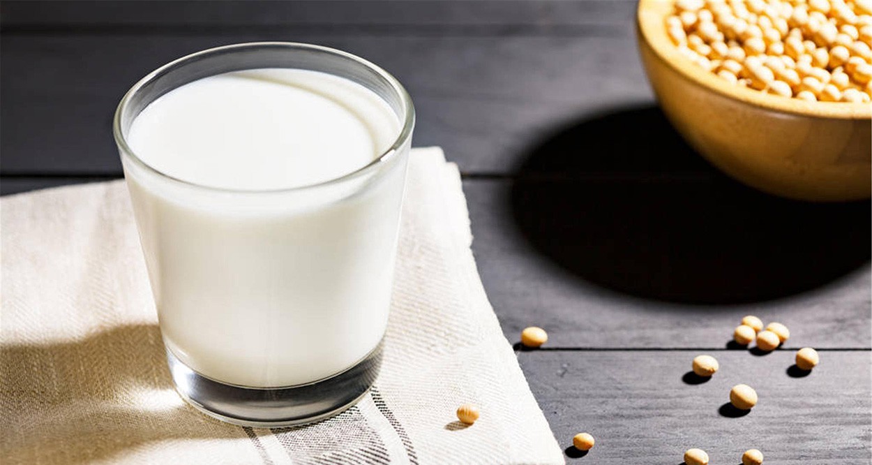 What are the benefits and functions of soy milk-3