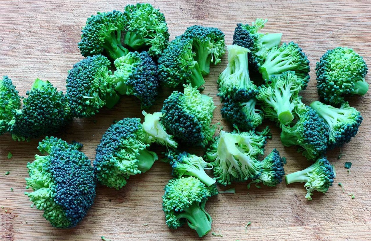 What are the benefits and functions of broccoli-5