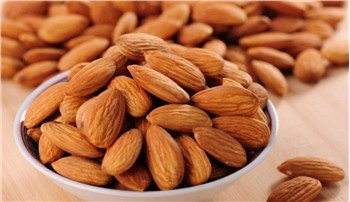 What are the benefits of eating almonds regularly?